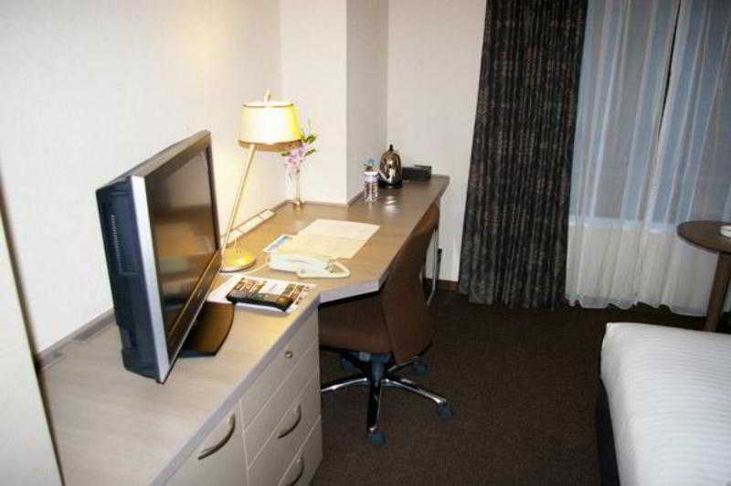 Hotel Leopalace Hakata Фукуока Екстер'єр фото
