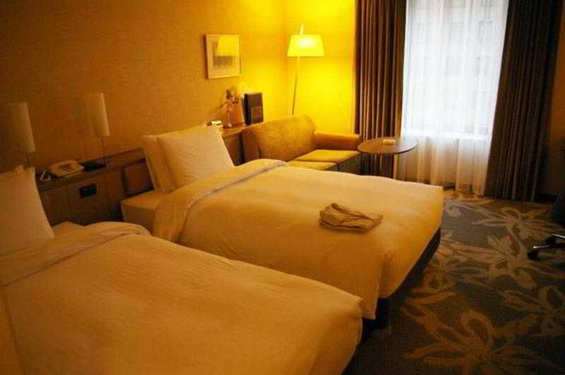 Hotel Leopalace Hakata Фукуока Екстер'єр фото